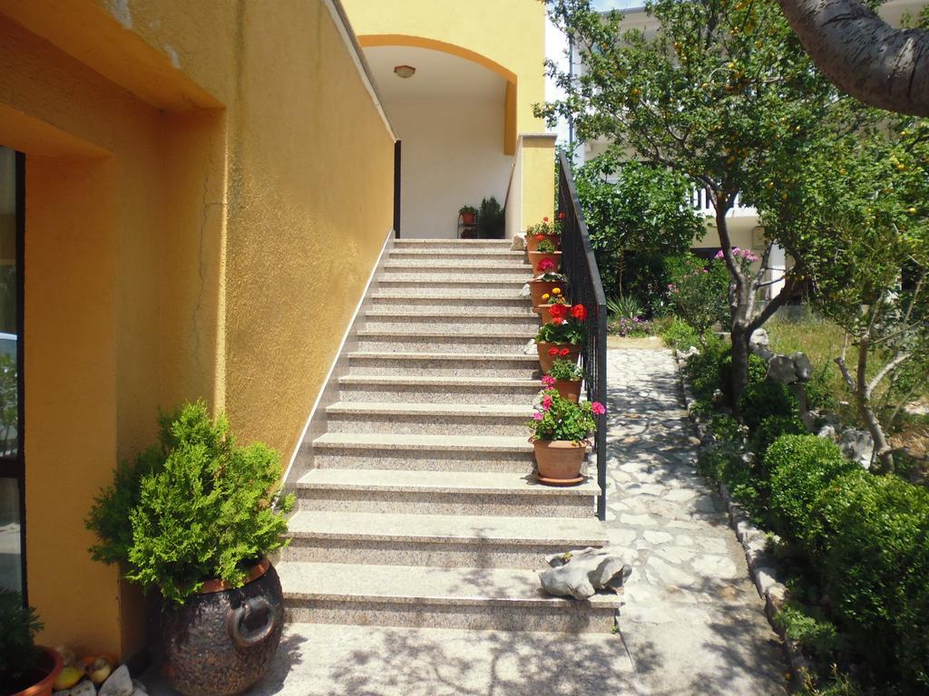 Apartments Jadranka Povile Novi Vinodolski Zimmer foto